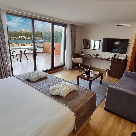 Port Bosphorus Hotel