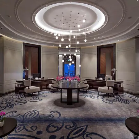 Hilton Bomonti 5*