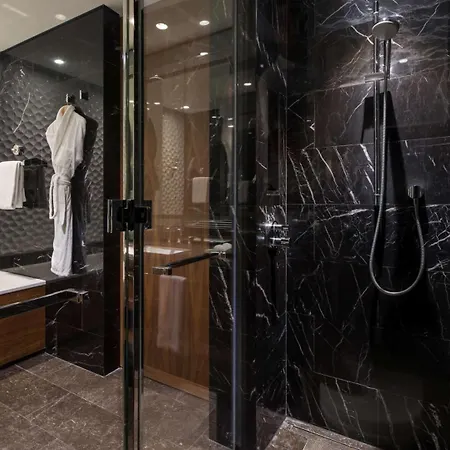 Hotel Hilton Bomonti 5*