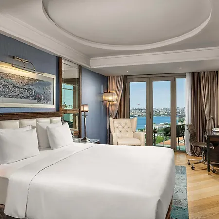 Radisson Blu Pera 5*