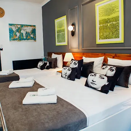 Istiklal Street Taksim House Yamalya