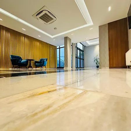 Royal Hotel 3*