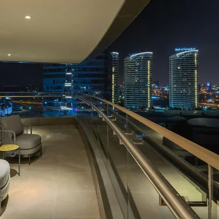 Hilton Mall Of 5*