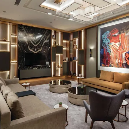 Hilton Maslak 5*