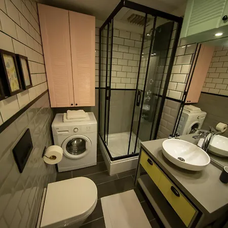 Ava Center Aparthotel *
