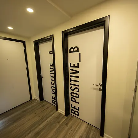 Ava Center Aparthotel *