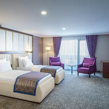 Hotel Ramada Plaza By Wyndham