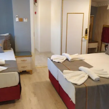 Rhythm Hotel 2*