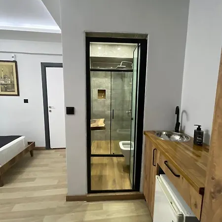 Valeria White Suites