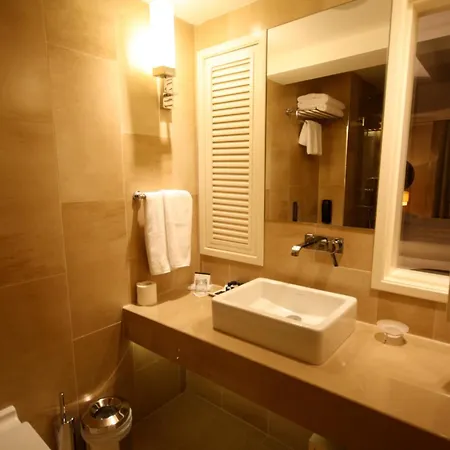 Hotel Titanic Comfort Sisli Provincia di Istanbul