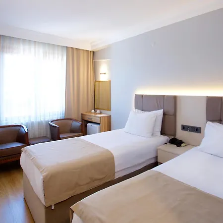Grand Ant Hotel