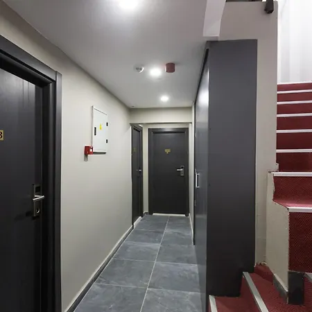 Ria Boutique Hotel 4*