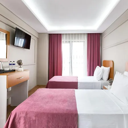 Ria Boutique Hotel