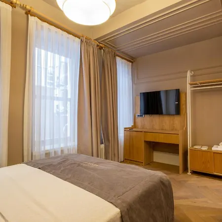 Mayer Select Istanbul