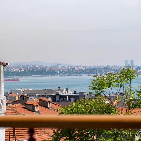 Mayer Select Istanbul