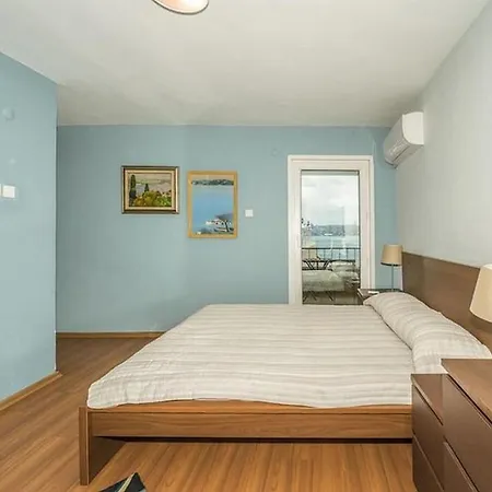 아파트 Waterfront Penthouse With A Stunning View 이스탄불