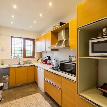 Beykoz بيكوز 3+2 مطلة على البحر *