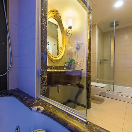 Elite World Taksim Hotel 5*