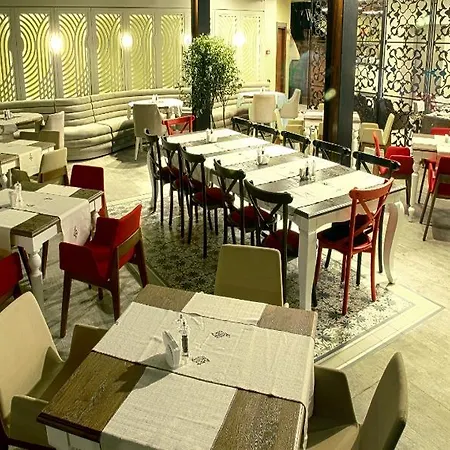 فندق داركهيل 4*