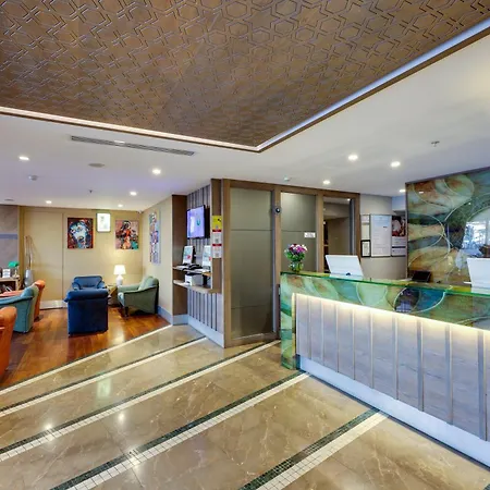 Ramada By Wyndham Old
