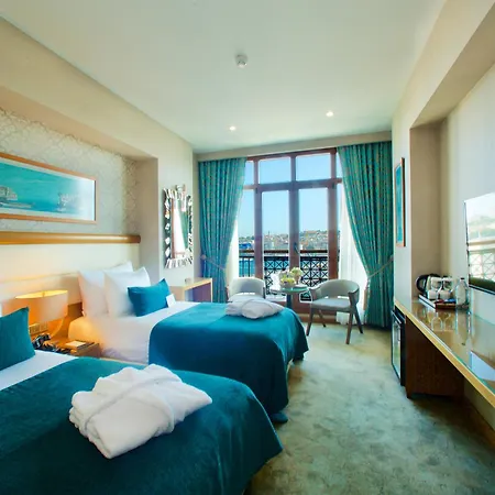 Momento Golden Horn Hotel 4*