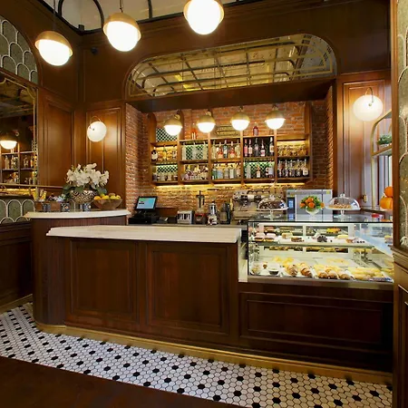 Momento Golden Horn Hotel 4*