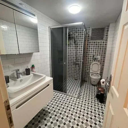 In The Center Of Besiktas Apartment
