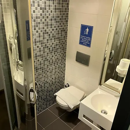 Pandora Hotel