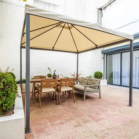 Studio Flat With Lovely Backyard In Nisantasi * Istanbul