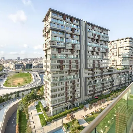 Apartment Modern 1 Bedroom Fully Equipped, Dt & Metro, Ac, Wi-fi *