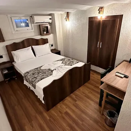 Hotel La Vien Old 3*