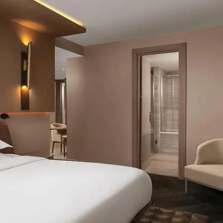 Отель Sheraton Center