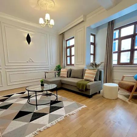 W/ New Furnitures Next To Istiklal Street And Taksim Square Aparthotel *