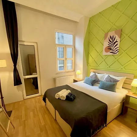 Aparthotel W/ New Furnitures Next To Istiklal Street And Taksim Square Istanbul