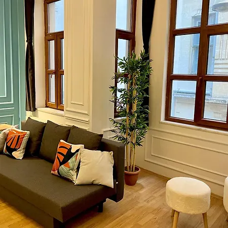W/ New Furnitures Next To Istiklal Street And Taksim Square Aparthotel *