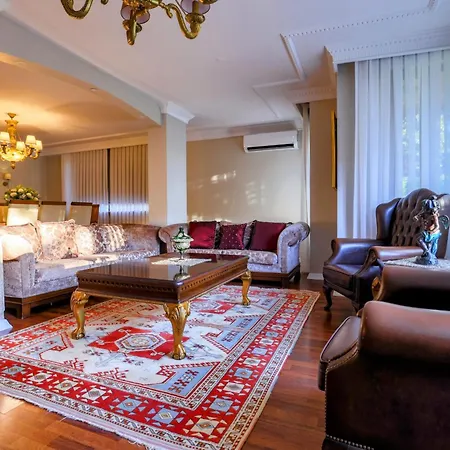 Isitmali Havuzlu Lueks Villa Istanbul