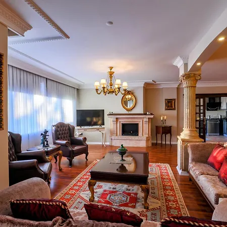 Isitmali Havuzlu Lueks Villa