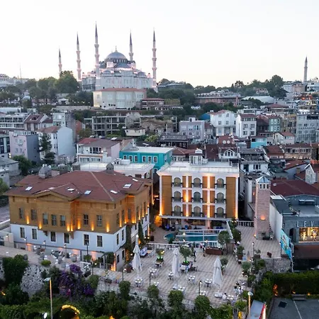 Seven Hills Palace & Ξενοδοχείο 4*