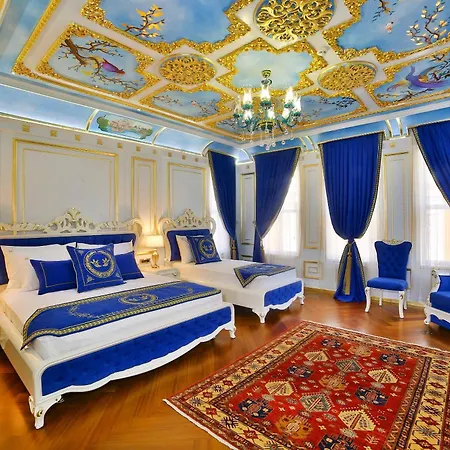 Seven Hills Palace & 4*