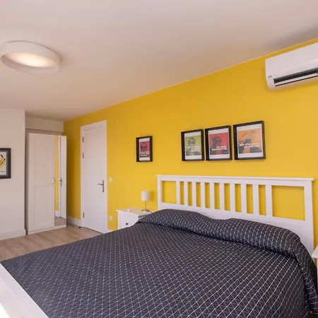Apartament Contemporary Waterfront With A Stunning View Istanbul