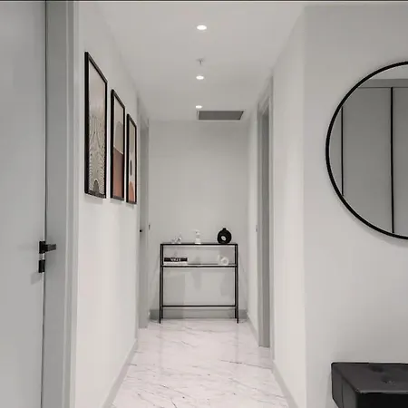 아파트 Lavish 40 Floor Skyviwe Ist 이스탄불