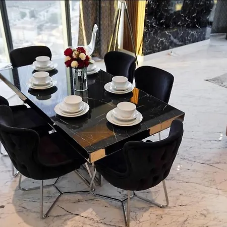 아파트 Lavish 40 Floor Skyviwe Ist