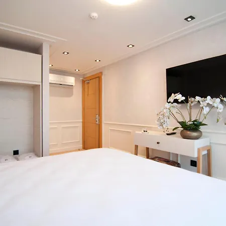 Xloft Hotel