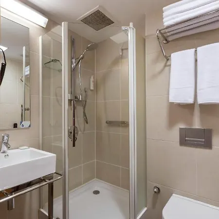 Nippon Hotel 4*