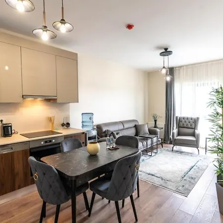 Peaceful And Private Escape 1-bedroom Apartment
