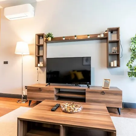 Bright And Modern With Stunning View Apartment *