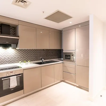 1-bdr Getaway With Poolgym Near Taksim Square Istambul