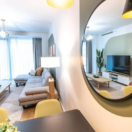 Appartement 1-bdr Getaway With Poolgym Near Taksim Square