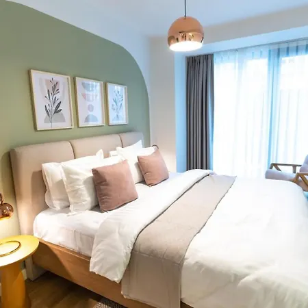 1-bdr Getaway With Poolgym Near Taksim Square Appartement *