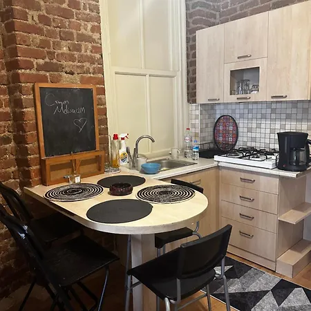 In Great Location In Kadikoy Seaside W. Amazing Shared Terrace
